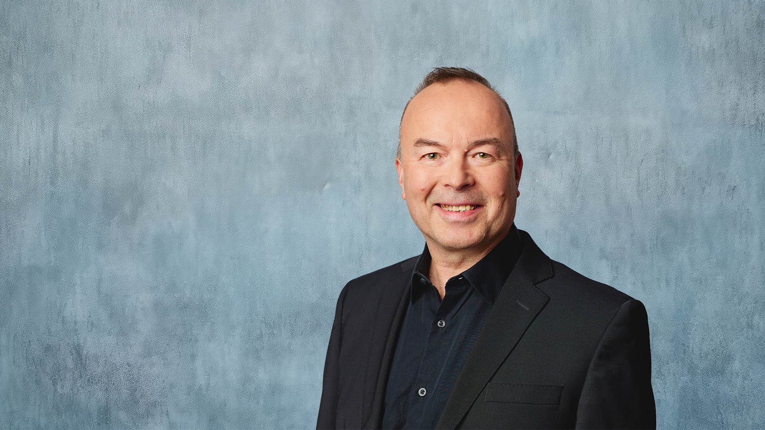 Kaj Hagros seuraa Olli-Pekka Kallasvuota Cinian hallituksen johdossa